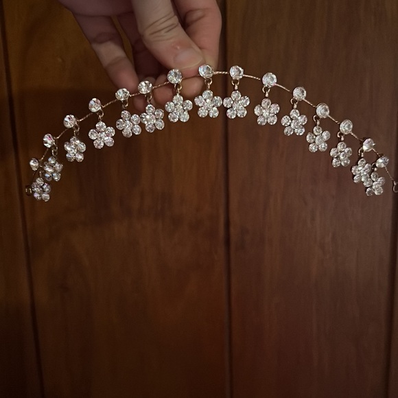 Red dress-macys /Floral Headband. - Picture 10 of 12